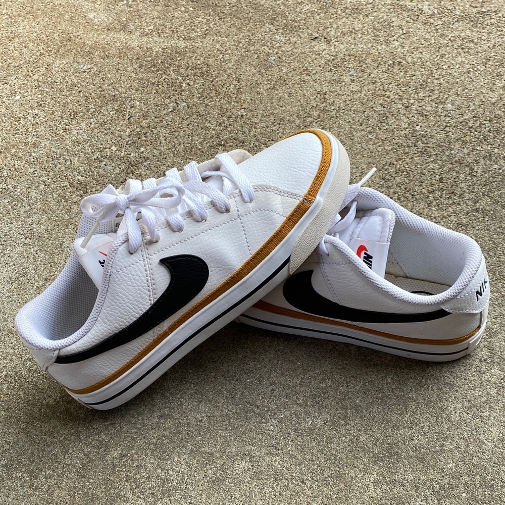 Nike Court Legacy women’s 7.5